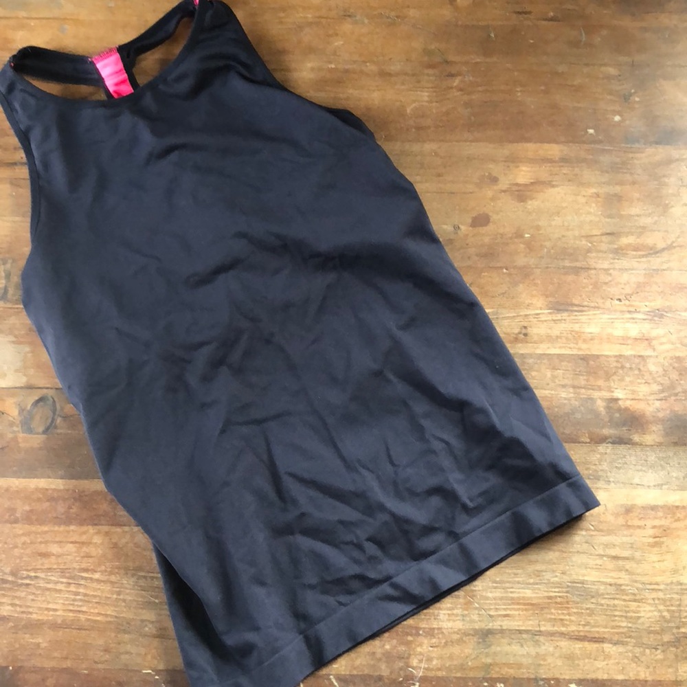 Active wear top size L